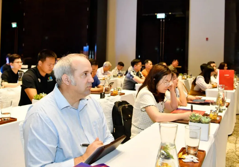 鉴黑担保网(jhdbw)·最具权威唯一维权担保平台